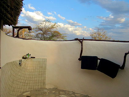 Bathroom - Namoroka Tsingy Camp - Safari Camps in Namoroka National Park, Madagascar - Africa Discovery